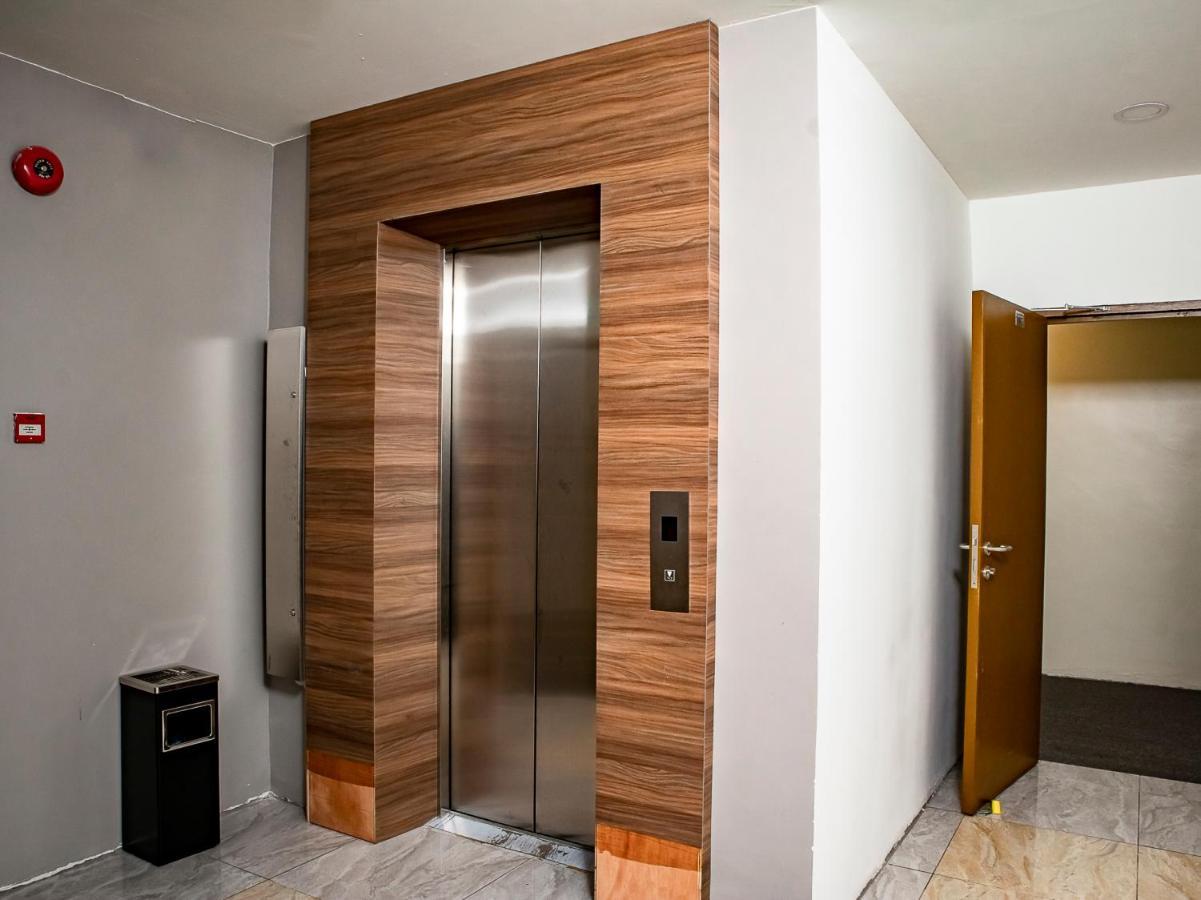 Oyo 90105 Towermas Hotel Sibu Kültér fotó