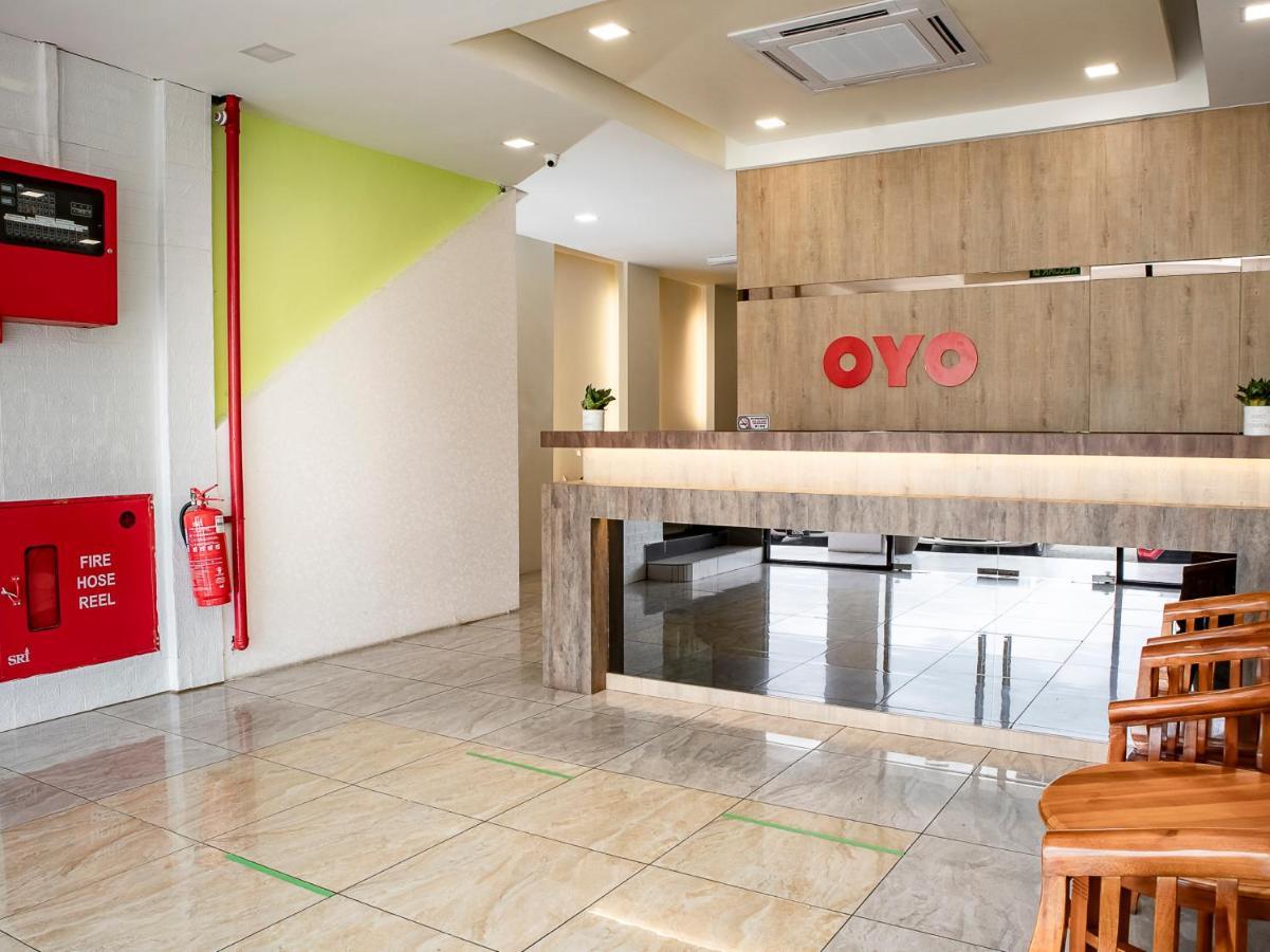 Oyo 90105 Towermas Hotel Sibu Kültér fotó